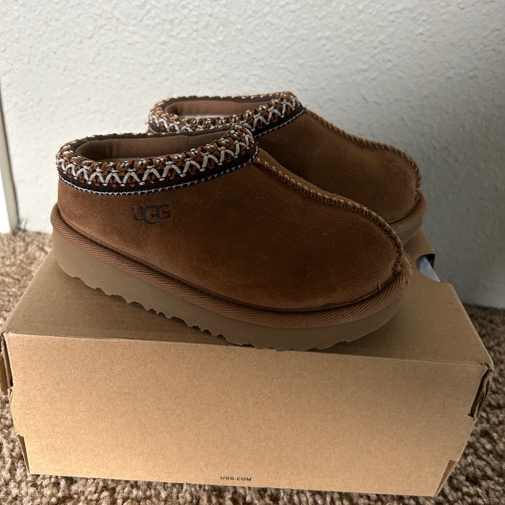 Ugg Tasman Slippers Toddler Size 8
